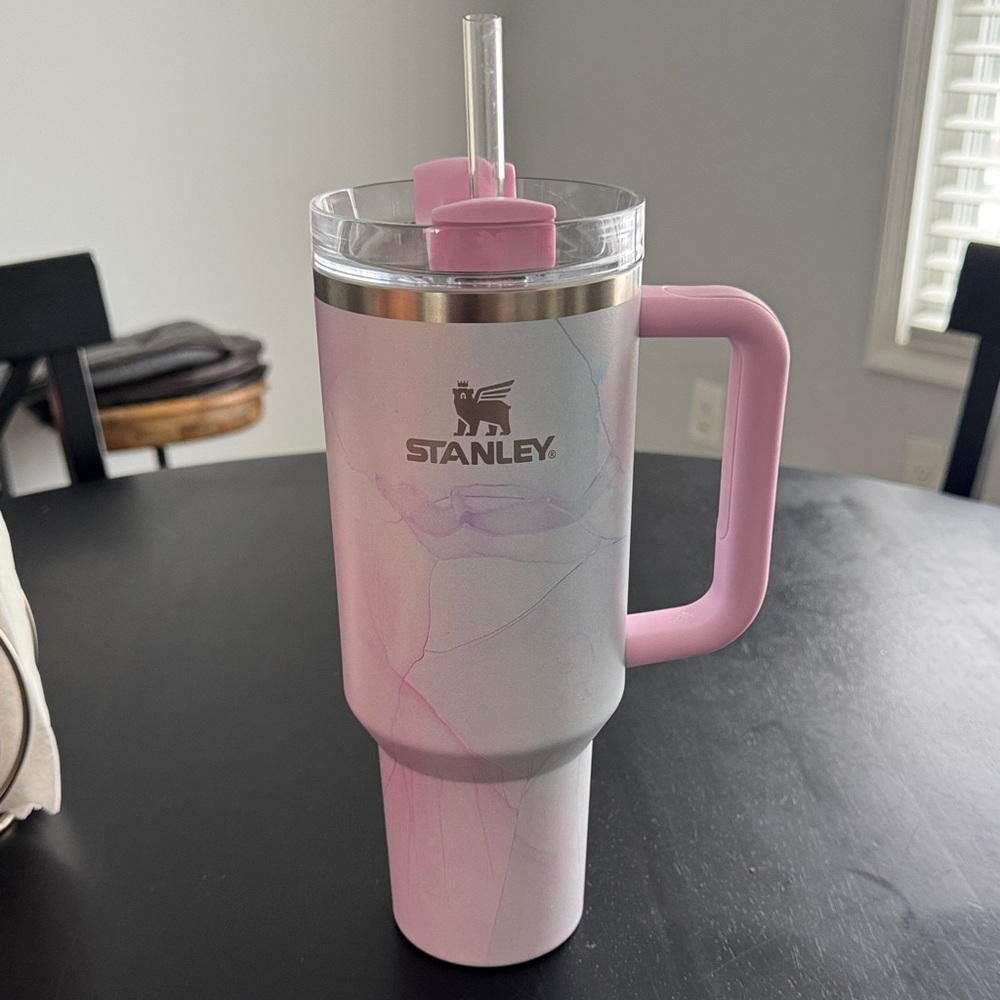 Stanley Marble Pink Tumbler with Handle and Straw